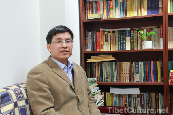 中国藏学研究中心历史研究所所长张云